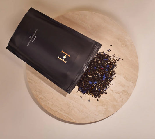 A delicious alluring black tea blend with a nuance of nutty coconut, top note of aromatic peach with slightly spicy and subtle floral overtones of blue cornflowers. Leaving a refreshing and uplifting taste on the palette to awaken your senses, reminiscent of the Australian coast line. Organic Hand blended in Australia Not tested on animals Vegan friendly 200g. Detail