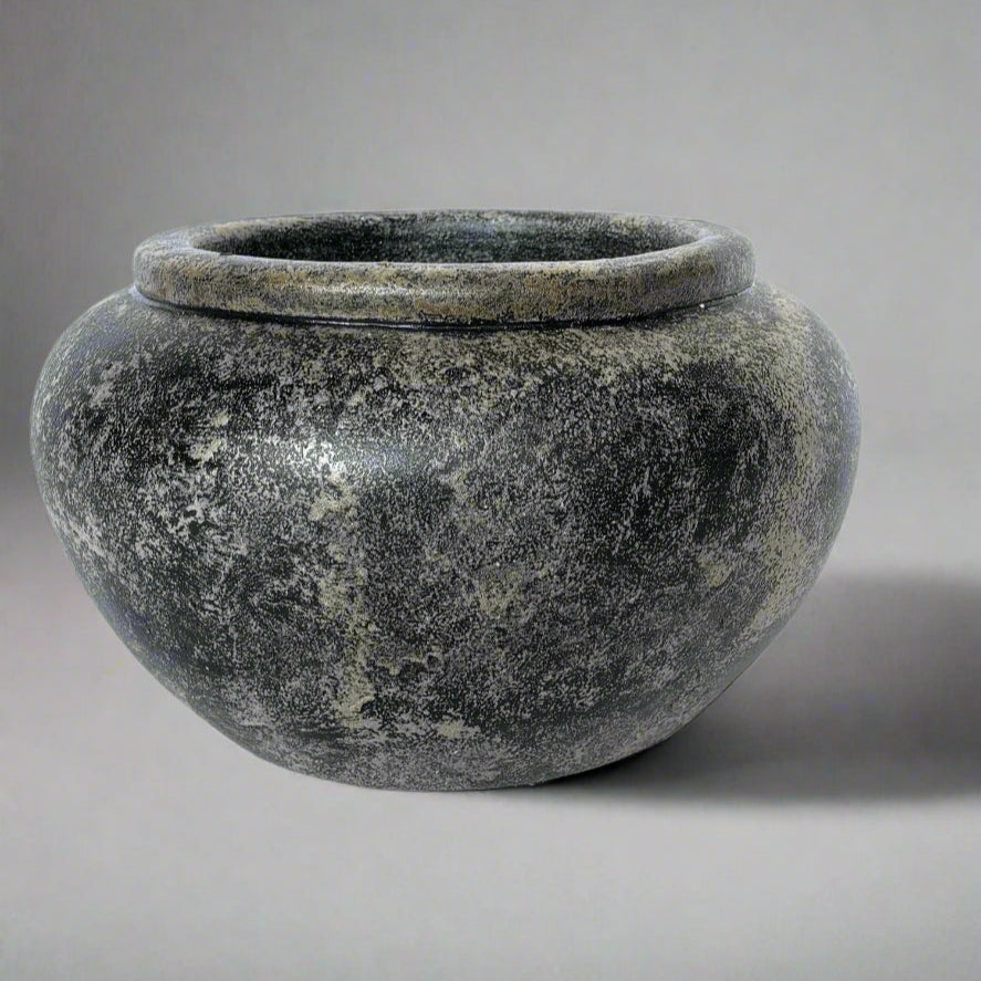 Toulouse Distressed Dark Grey Terracotta Pot