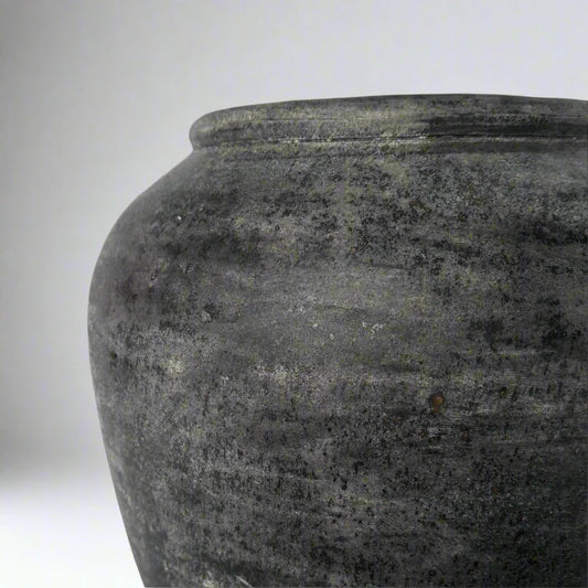 Marcello Distressed Dark Grey Terracotta Pot