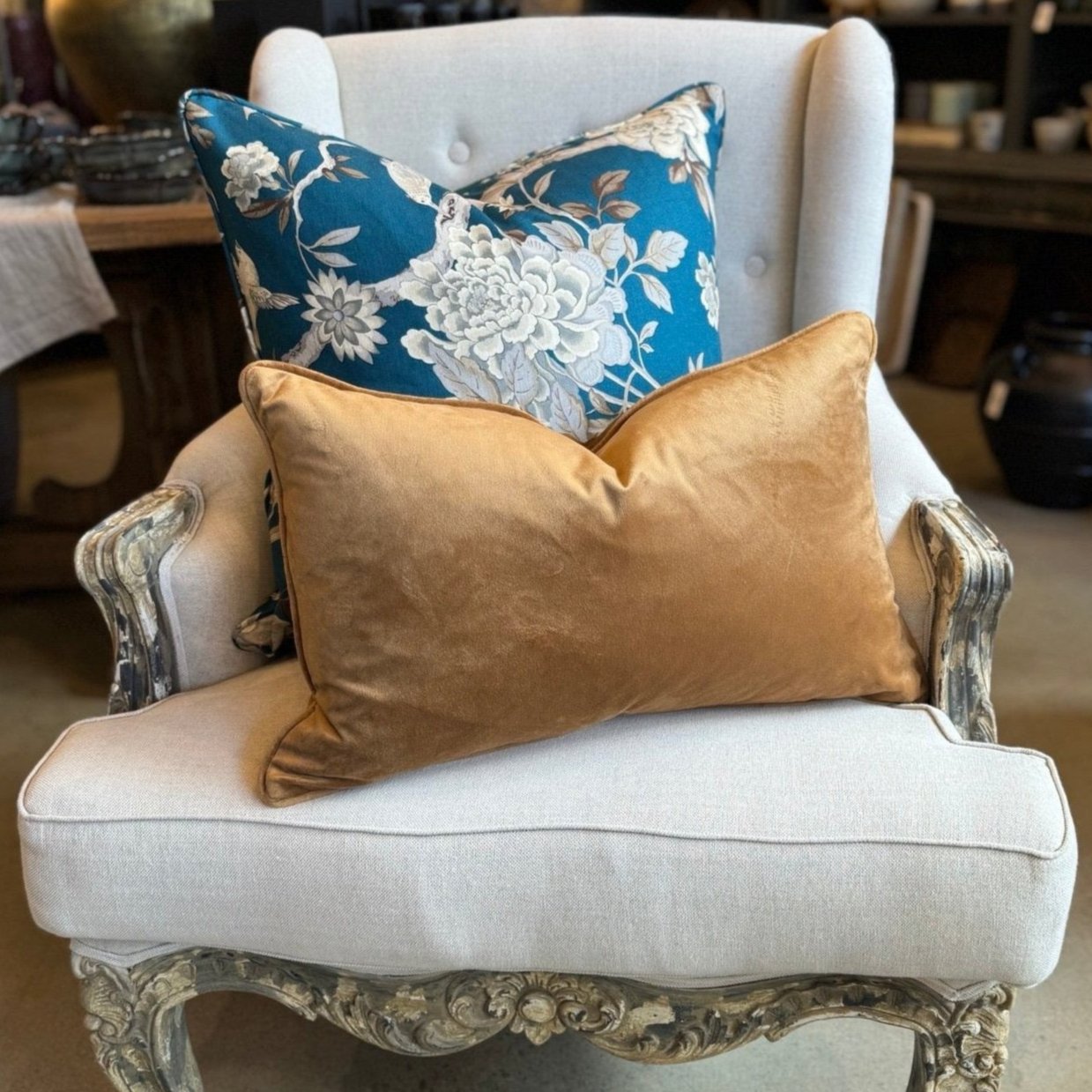 Indulge in the opulent comfort of the Honeycomb Velvet Lumbar Cushion. This superb cushion enhances any room with its sophisticated design and features a discreet zipper for easy handling. Filled with feather inserts for unparalleled coziness and conveniently machine washable on a delicate cycle. The warm honeycomb colour exudes an air of refinement and complements a range of hues. The sumptuous velvet fabric is accented with thick matching piping on all sides.