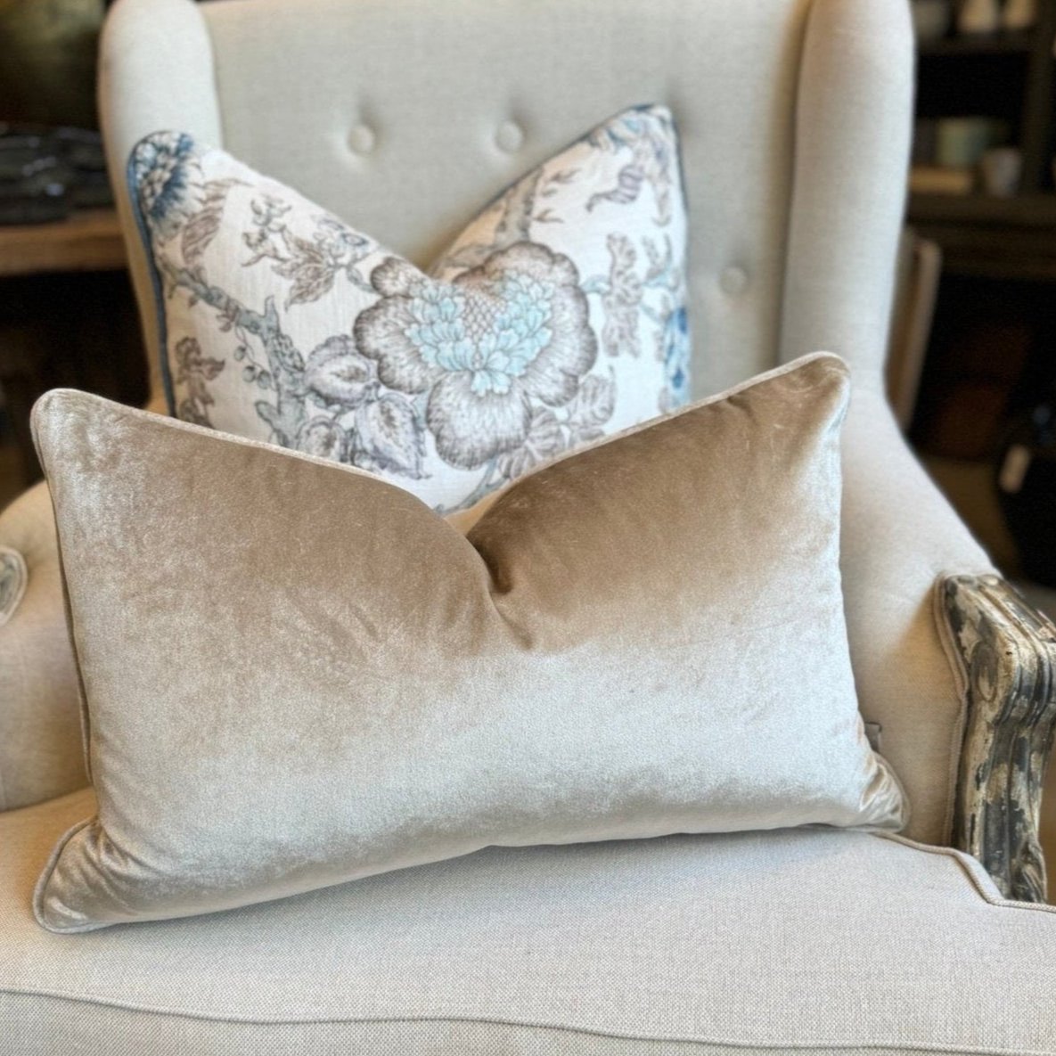 Indulge in the opulent comfort of the Champagne Velvet Lumbar Cushion. This superb cushion enhances any room with its sophisticated design and features a discreet zipper for easy handling. Filled with feather inserts for unparalleled coziness and conveniently machine washable on a delicate cycle. The stunning champagne colour exudes an air of refinement and complements a range of hues