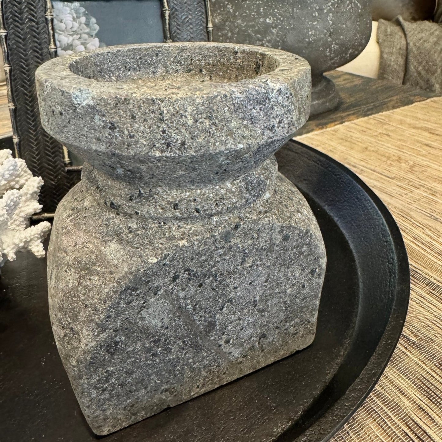 Spoleto Batu Api Candle Holder
