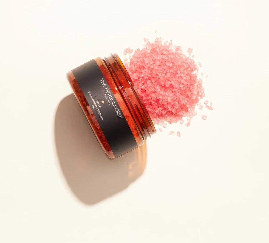 Crafted with plant extracts of Rosewood + Geranium these 100% pure + natural mineral salts will create a bathing experience unlike any other. When immersed in water, the floral allure of the essential oils are released through the steam - encompassing you in a warm and comforting embrace. Take a moment for you and soak in the sublime and let your body and mind unwind.