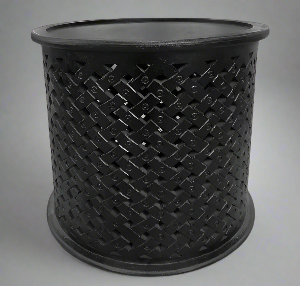 This timeless, hand-crafted Pavillion Side Table is expertly carved from solid mango wood, creating a delicate lattice-work frame. Its classic, elegant design makes it a perfect complement to any decor. Front