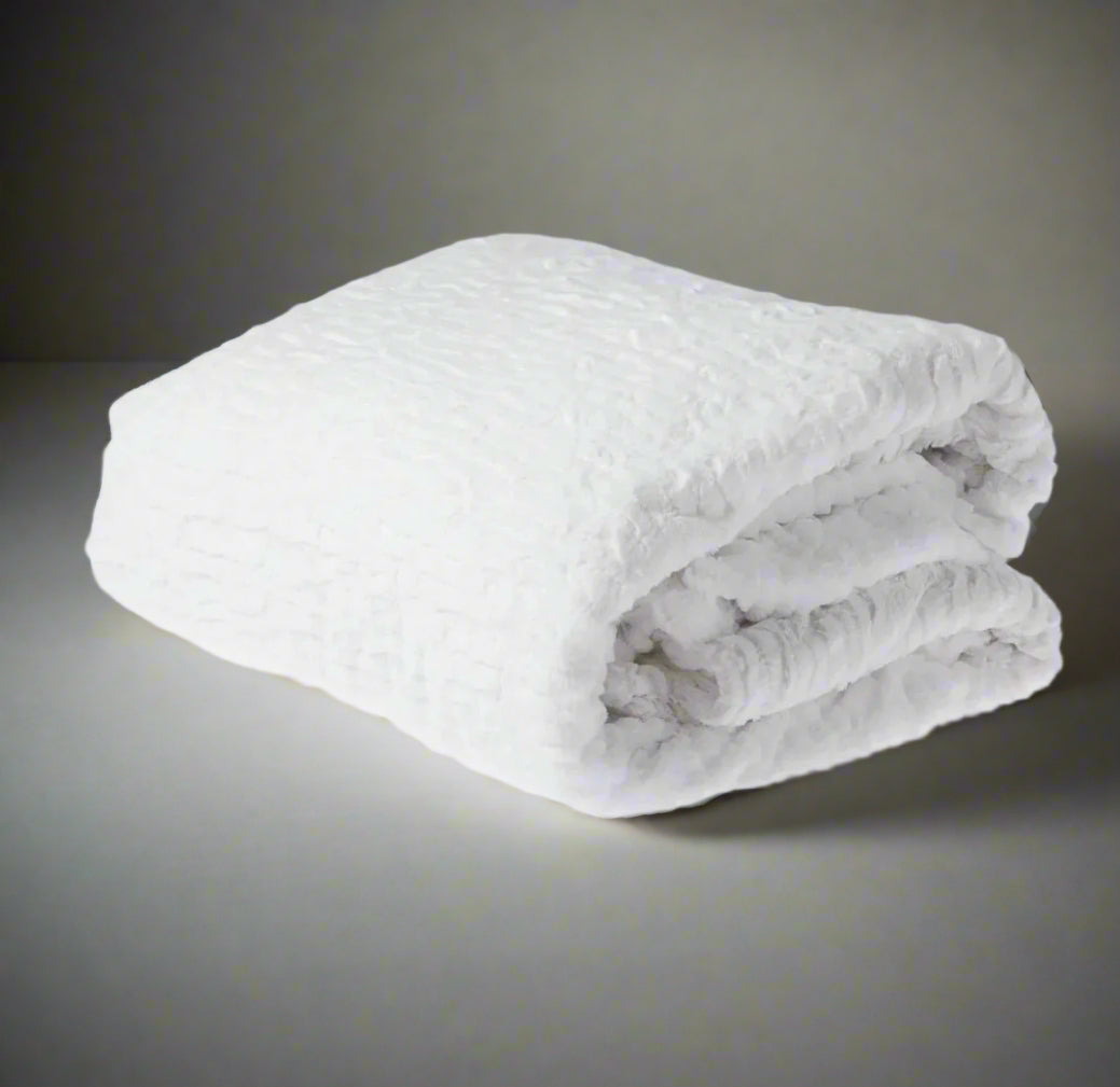 Emilia Triple Diamond 100% Cotton Queen Quilt - White