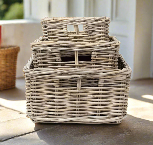 Experience the perfect blend of functionality and design with this versatile classic rattan rectangular basket. Its low, straight sides and strong integrated handles make it both strong and practical. 
