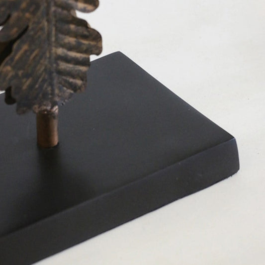 Experience the striking beauty of the Palma Lamp in any room of your home. Crafted from durable iron with a stunning palm bronze finish, this lamp is a true statement piece. The gorgeous Flax Basket Weave Drum shade perfectly complements the design, creating a captivating atmosphere in any space. Lamp requires a B22 bayonet bulb.