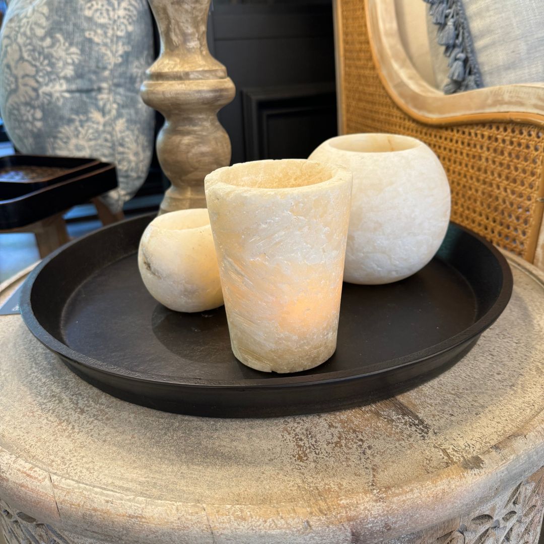The Hand-carved Chahaya Onyx Candle Holder is an elegant candleholder with natural opaque translucence, perfect to set off your dinner table, fireplace or window ledge. Styled.