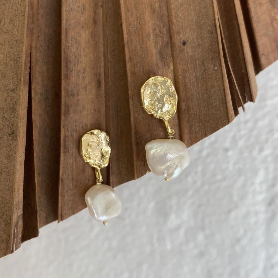 Mendel Freshwater Pearl & Gold Earrings