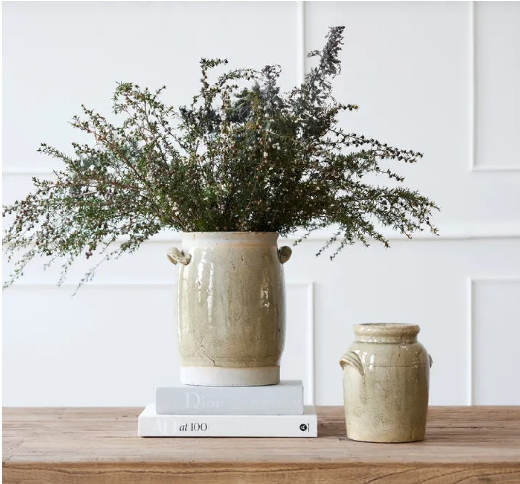 Almada Urn