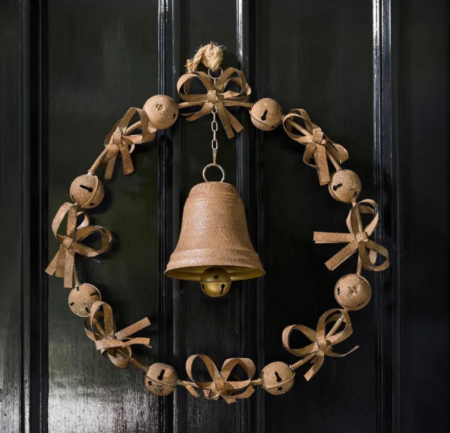 Belle de Noel Rust Christmas Wreath