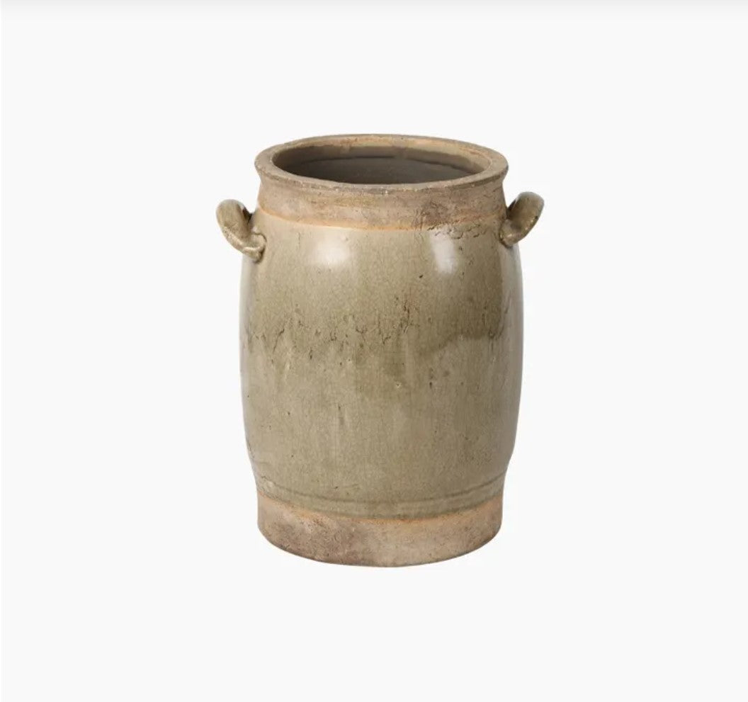 Almada Urn