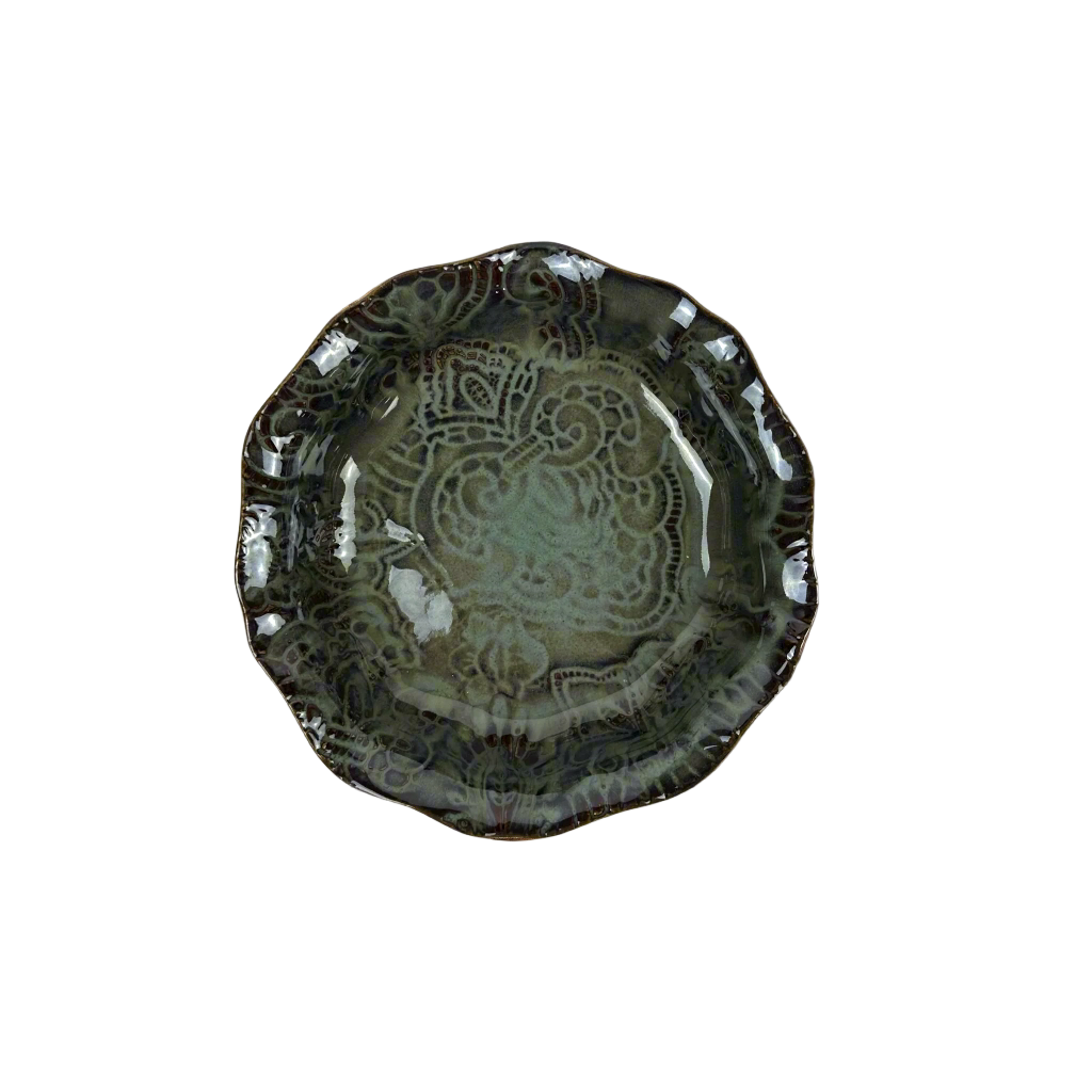 The small bowl is the prettiest shape with a gorgeous fluted top. It's shallow depth makes it ideal to serve fruit and desserts or the ideal size for a breakfast granola. All pieces in the collection are practical for everyday convenience and can be used direct from the oven to the table. They are also safe to use in the microwave and dishwasher.