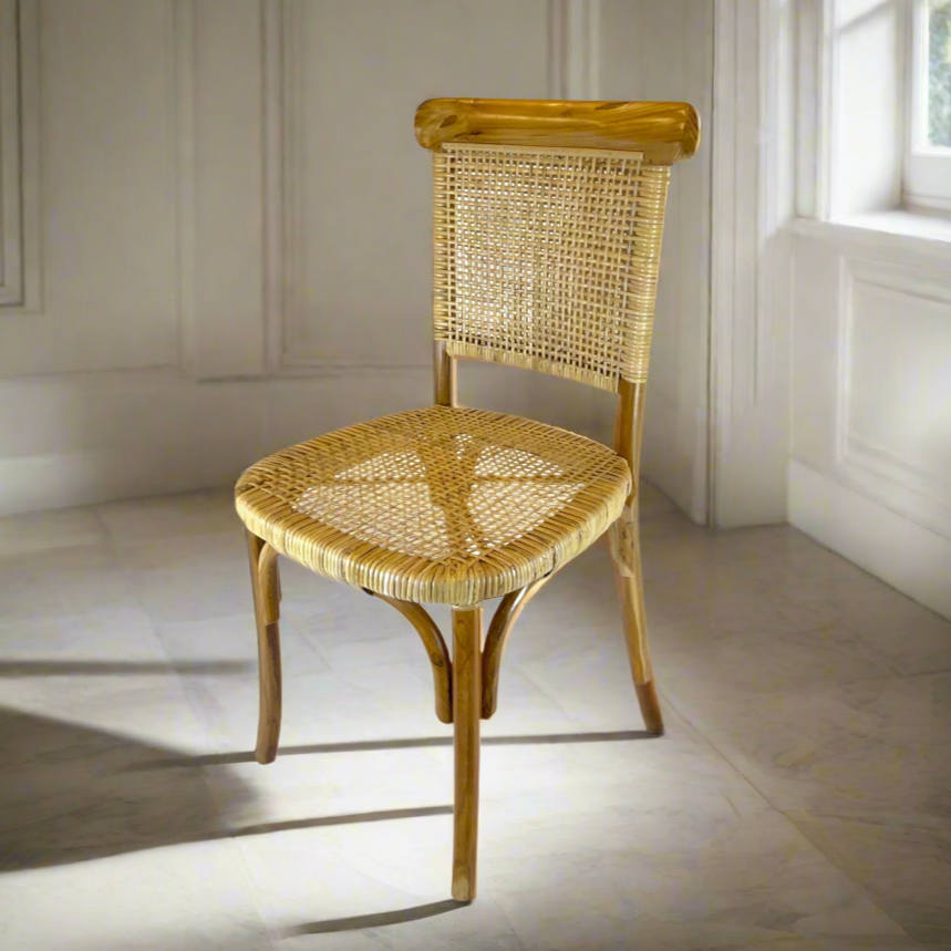 Add understated elegance to your dining table with our Jok Dining Chair handcrafted from solid teak and rattan. Front
