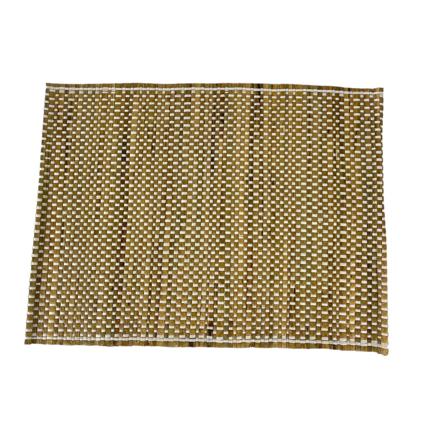 Expertly crafted in Southeast Asia, these attractive Kepala Water Hyacinth Natural & White Placemat - Set Of 4 are a great way to both spruce up and protect your tabletop. Featuring a fashionable chequered pattern, this set of 4 is perfect for any home décor. Front.