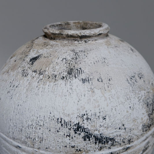 Ettore Off White Distressed Terracotta Pot