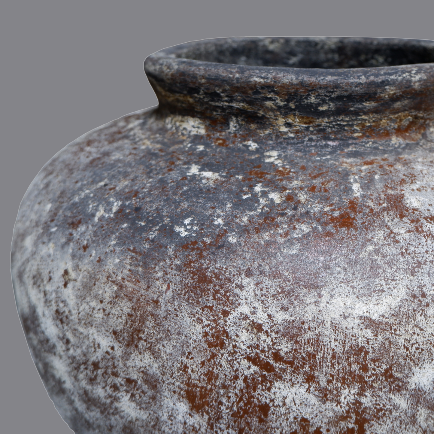 Marcus Distressed Pot/Vase