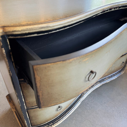 La Rochelle Distressed 3 Drawer Dresser