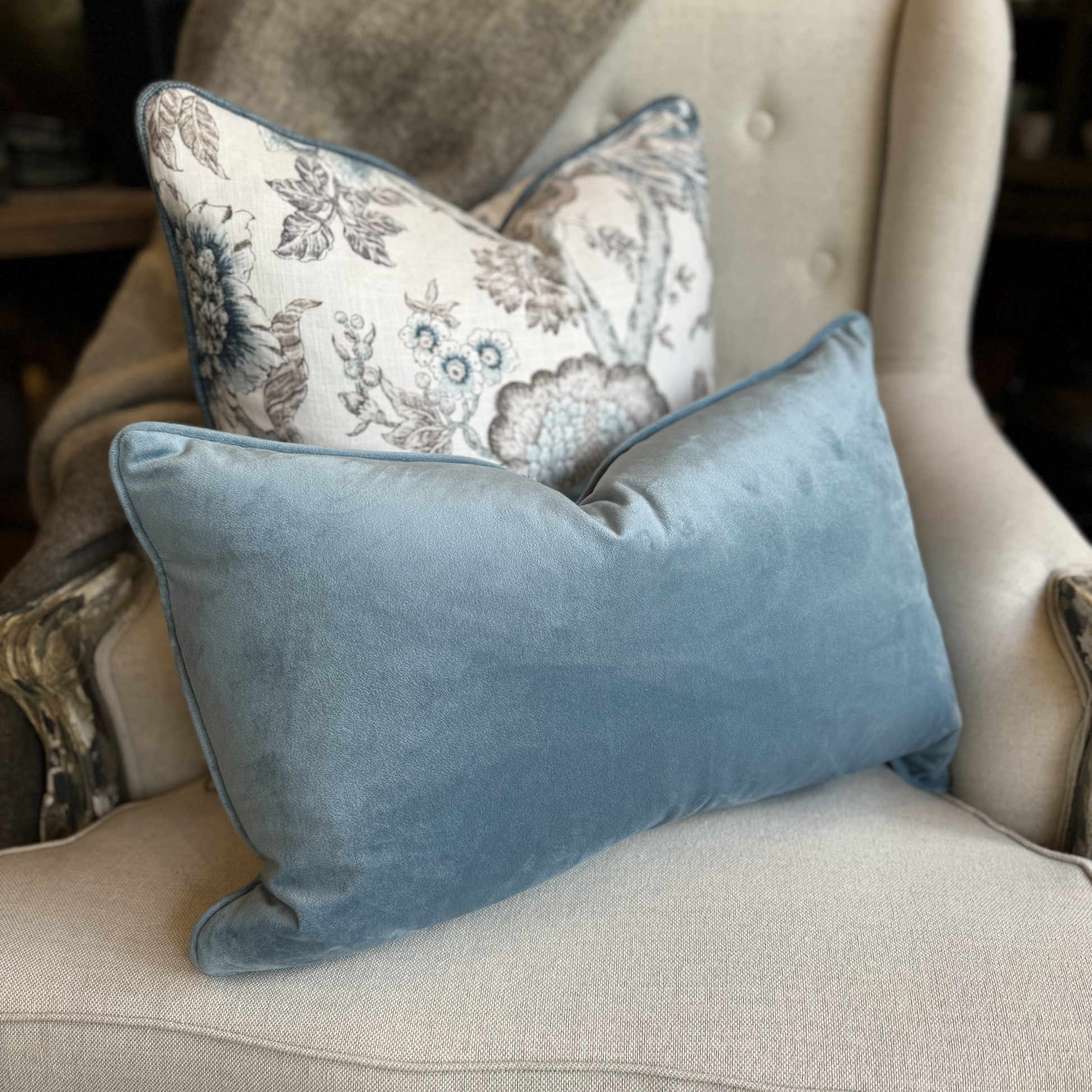 Indulge in the softness of our Blue Velvet Lumbar Cushion. This cushion adds style and luxury to any space, and comes with a concealed zipper for easy use. Filled with feather inserts for ultimate comfort and machine washable on a delicate cycle. 