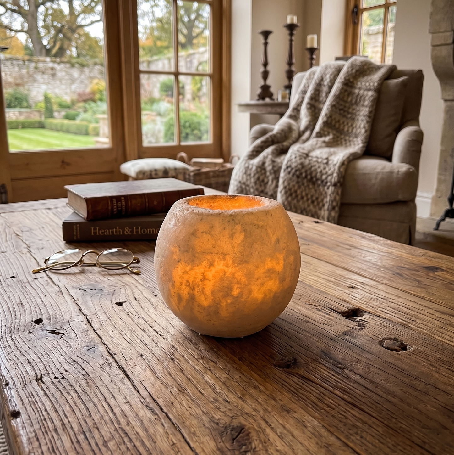 Hand-carved Darma Onyx Candle Holder - Small