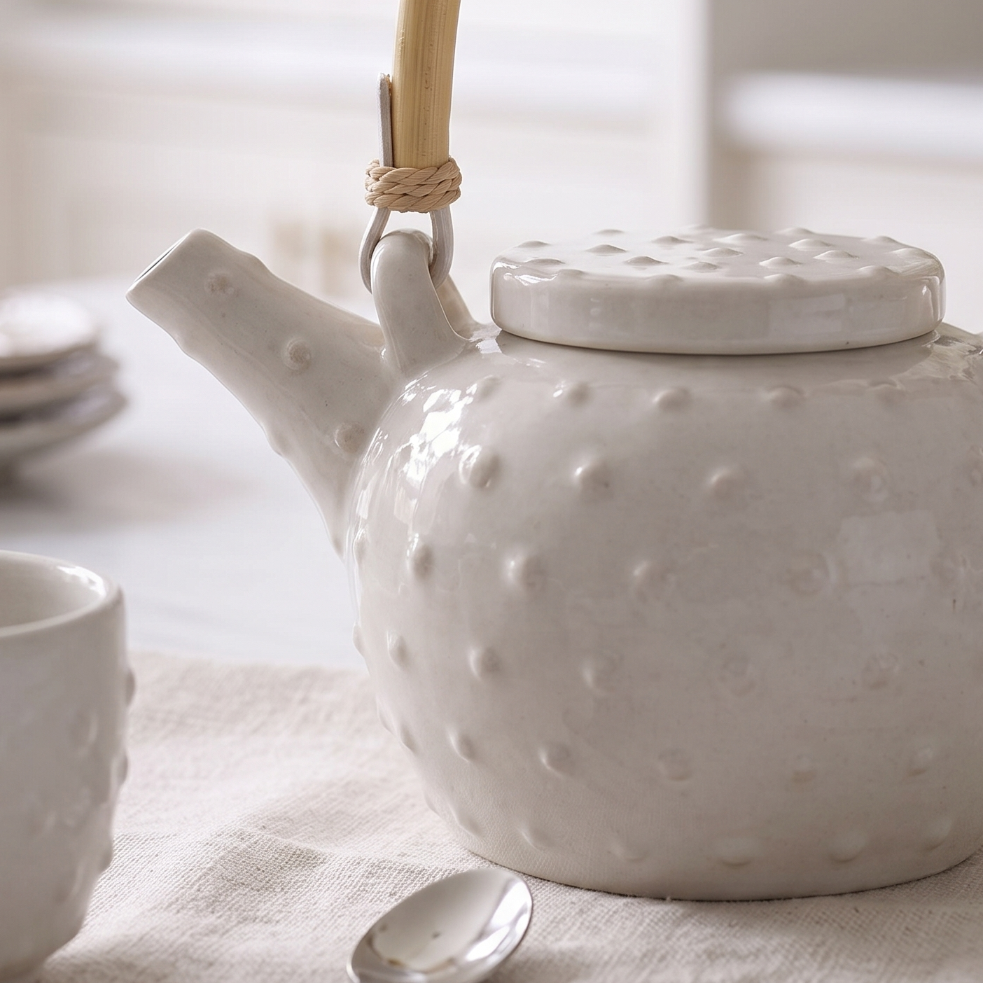 Cream Glazed Dot Tea Pot With Bamboo Handle