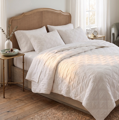 Emilia Triple Diamond 100% Cotton Queen Quilt - White
