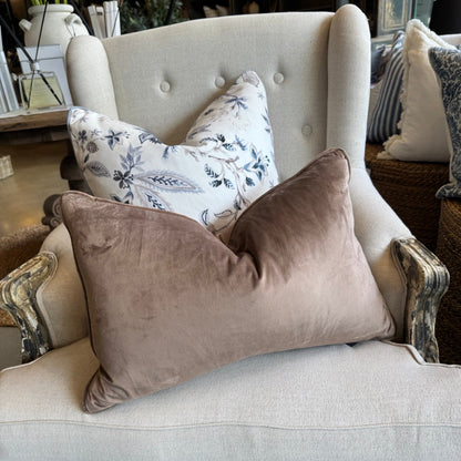 Indulge in the softness of our Mocca Velvet Lumbar Cushion. This cushion adds style and luxury to any space, and comes with a concealed zipper for easy use. Filled with feather inserts for ultimate comfort and machine washable on a delicate cycle.