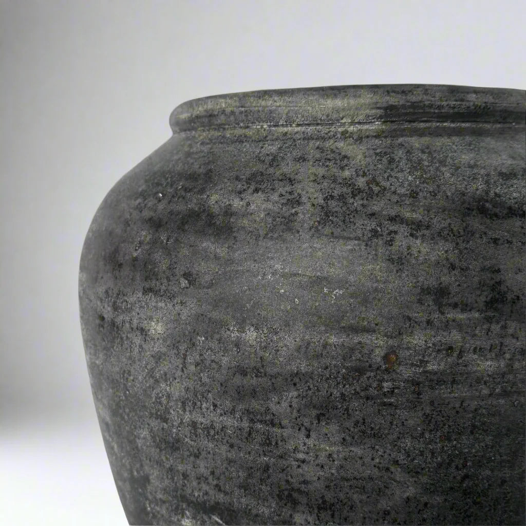 Marcello Distressed Dark Grey Terracotta Pot