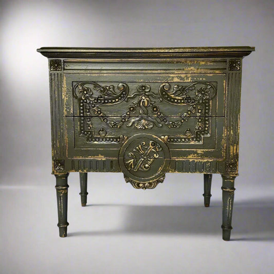Daphne Mahogany Side Table