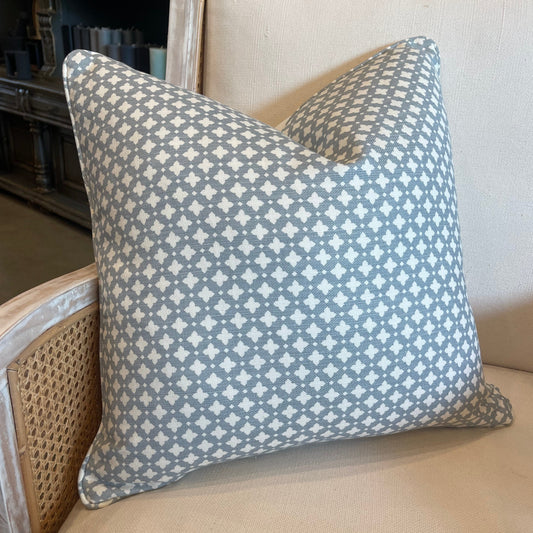 Indulge in Diane Bergeron's exquisitely crafted heavyweight 100% linen fabric designed to bring bohemian Moroccan vibrancy to your home! Comprised of a hand-illustrated pattern and, the Diane Bergeron Hudson Blue & White Patterned Cushion comes with an indulgent feather insert.