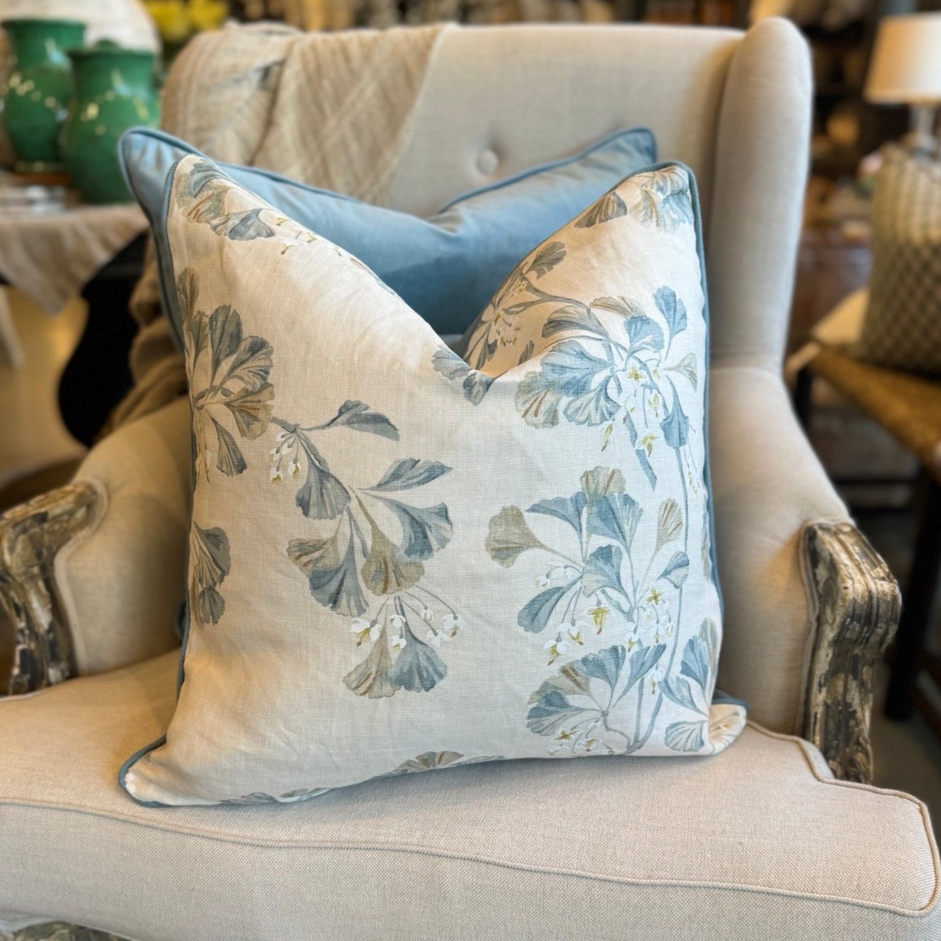 Séraphine Floral Cushion