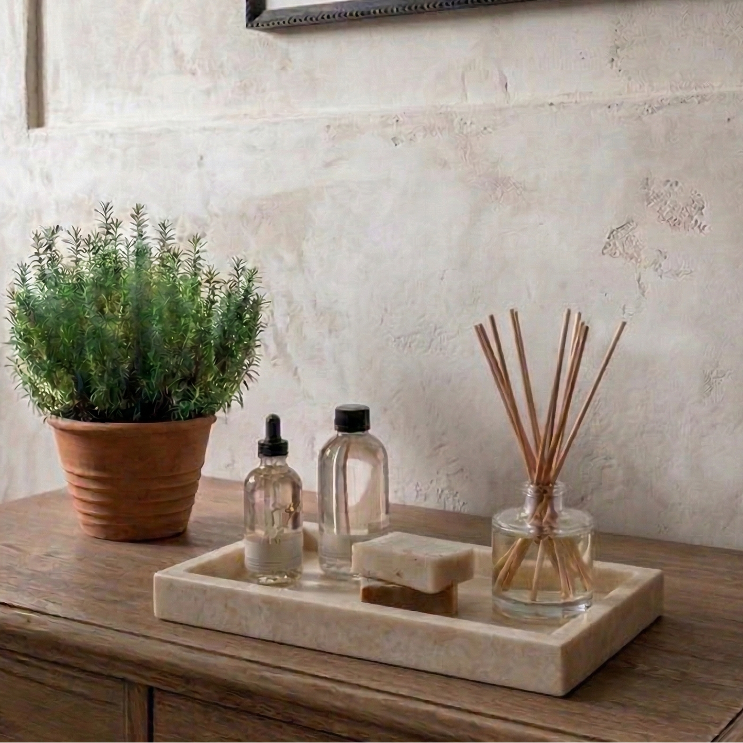 Decorative items on a onyx stone tray 
