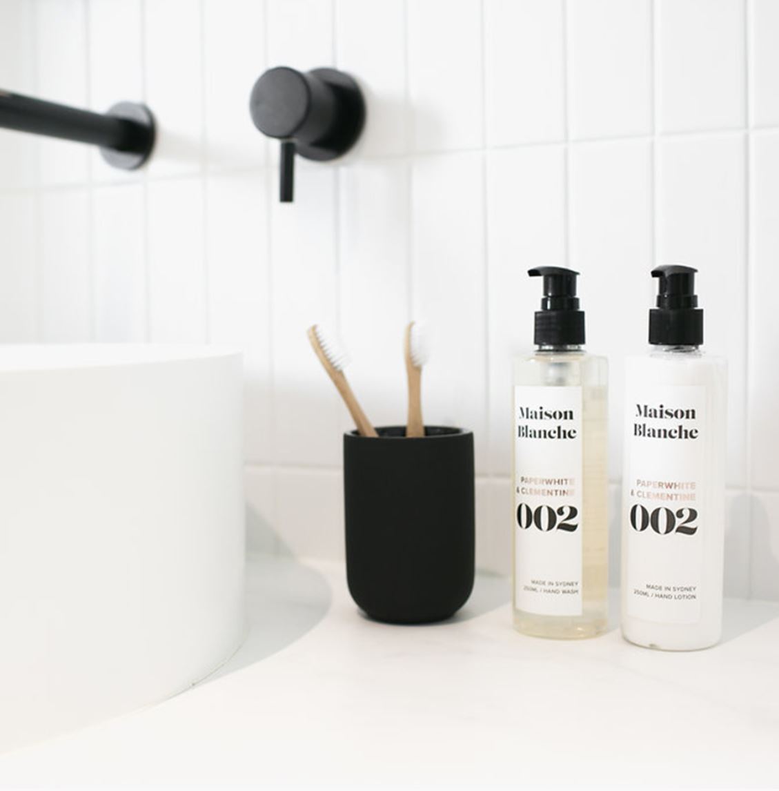 002 Paperwhite & Clementine Hand Lotion