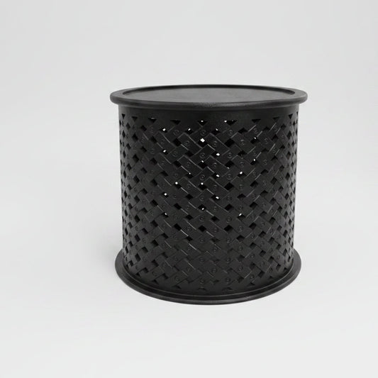 This timeless, hand-crafted Pavillion Side Table is expertly carved from solid mango wood, creating a delicate lattice-work frame. Its classic, elegant design makes it a perfect complement to any decor. Front