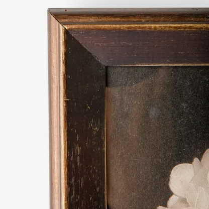This 'Hydrangea' is part of a curated collection of moody, eclectic wall art. These rich tones, layered textures, and a vintage-leaning palette give that 'collected' look —perfect for gallery walls, quiet corners, and rooms that crave character.
Dimensions: 25cm L x 2cm D x 30cm H