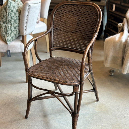 Constructed with an impressive antique finished bamboo frame, the Baik Chair has been designed with a comfortable rattan backing and a natural woven seat to provide maximum support while being stylish and chic.
