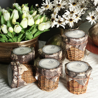 Willow Green Tea & White Pear Scented Candle