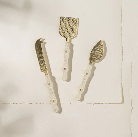 Hana Resin Cheese Set