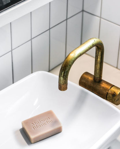 004 Bergamot & Tobacco Body Bar