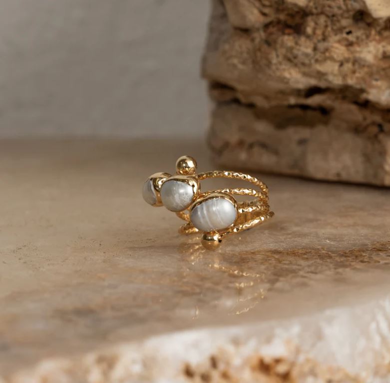 Xinia Trio Pearl Ring