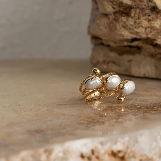 Xinia Trio Pearl Ring