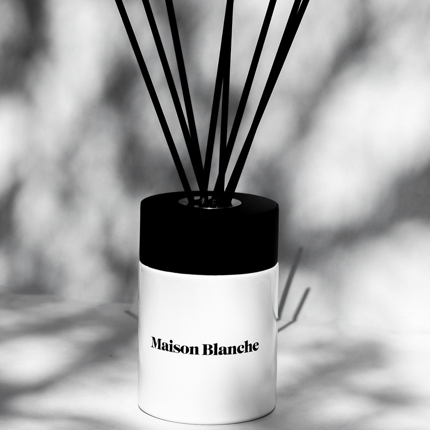 Featuring eight extra absorbent reeds which do not require&nbsp;turning, this diffuser is truly a no-maintenance way to fill your space with over three months worth of long lasting fragrance.