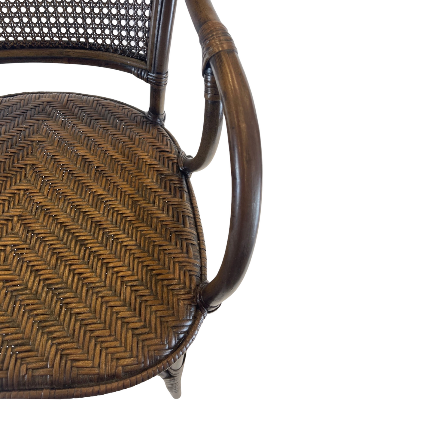 Constructed with an impressive antique finished bamboo frame, the Baik Chair has been designed with a comfortable rattan backing and a natural woven seat to provide maximum support while being stylish and chic. Detail