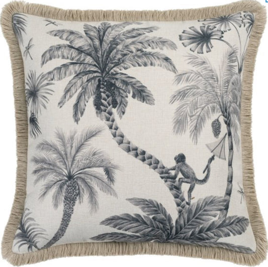 Elevate your outdoor space instantly with the Bahamas Outdoor Tassle Cushion! Fun and playful with a touch of retro, this cushion will add a contemporary touch to any setting.