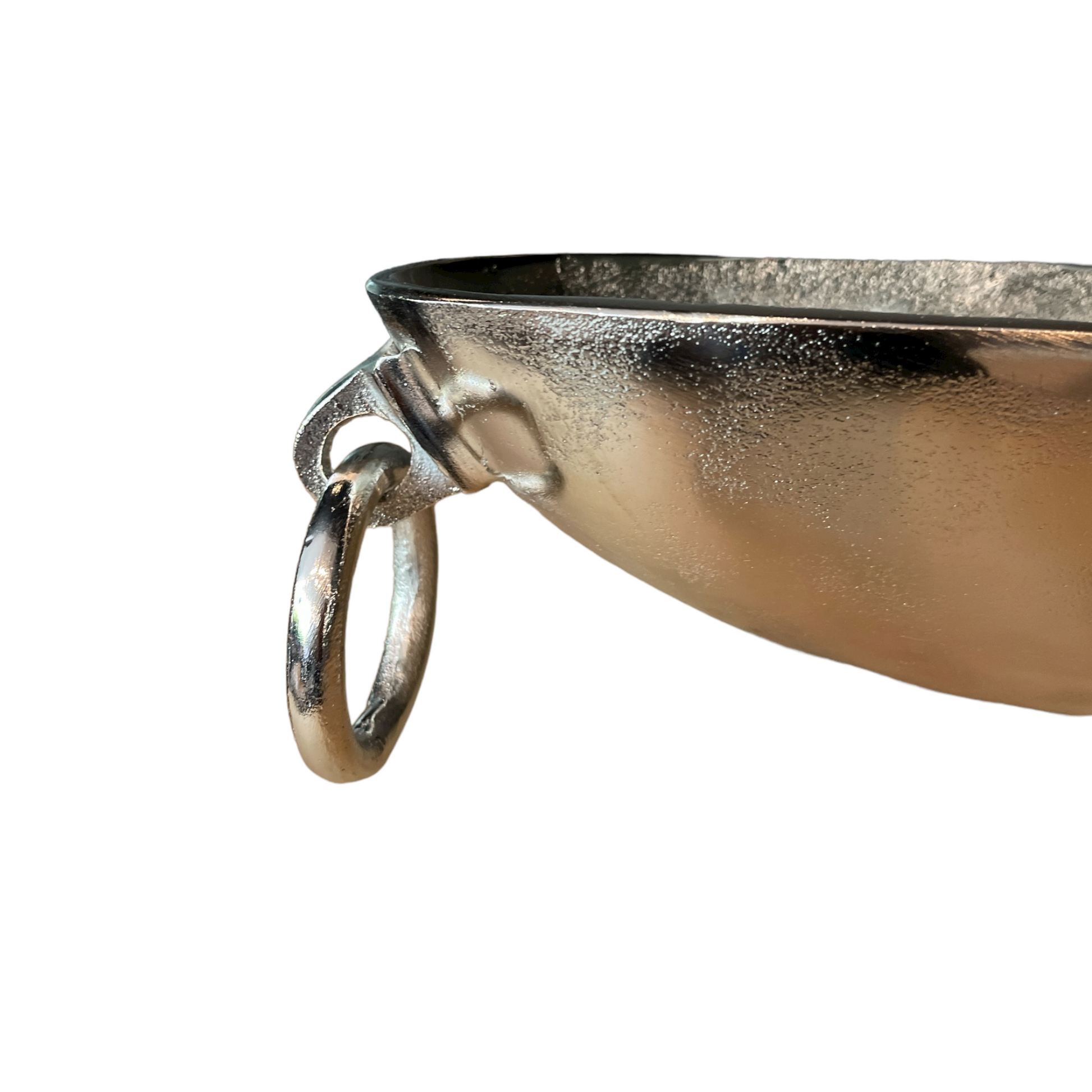The Gordes Oval Champagne Bowl is cast in solid aluminium with a silver finish.&nbsp; Perfect for adding an elegant touch to your table and special occasions. Close up.