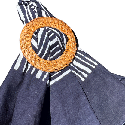 The Rattan Natural Napkin Ring adds an organic, natural texture to any place setting. Front